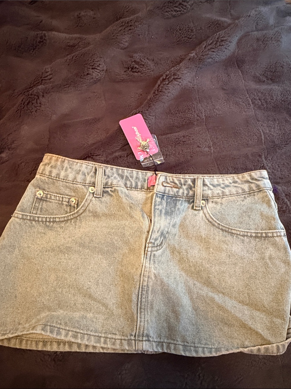 Edikted Light Gray Denim Mini Skirt with Pink Tag
